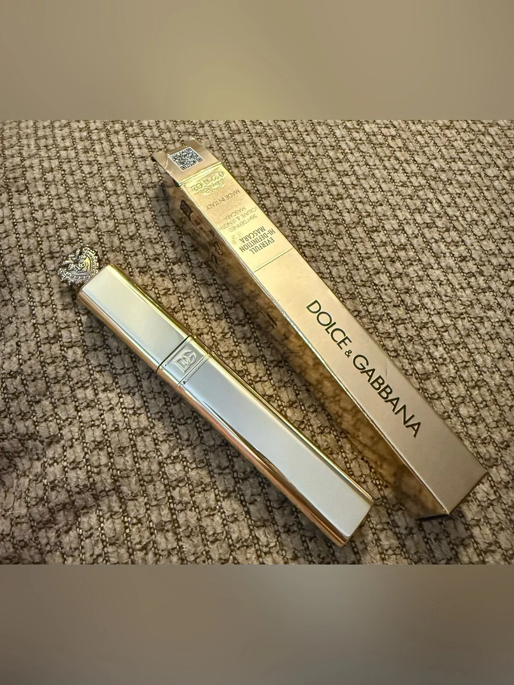 Dolce & Gabbana Gold and Ivory Mascara Packaging